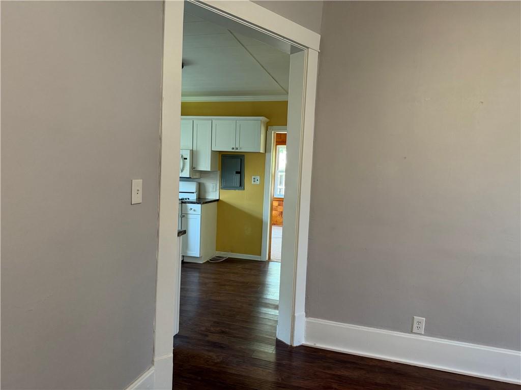 402 S Spring Street Property Photo 26