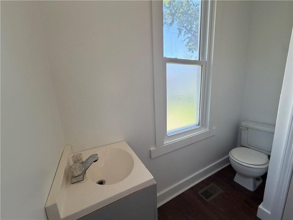 402 S Spring Street Property Photo 29