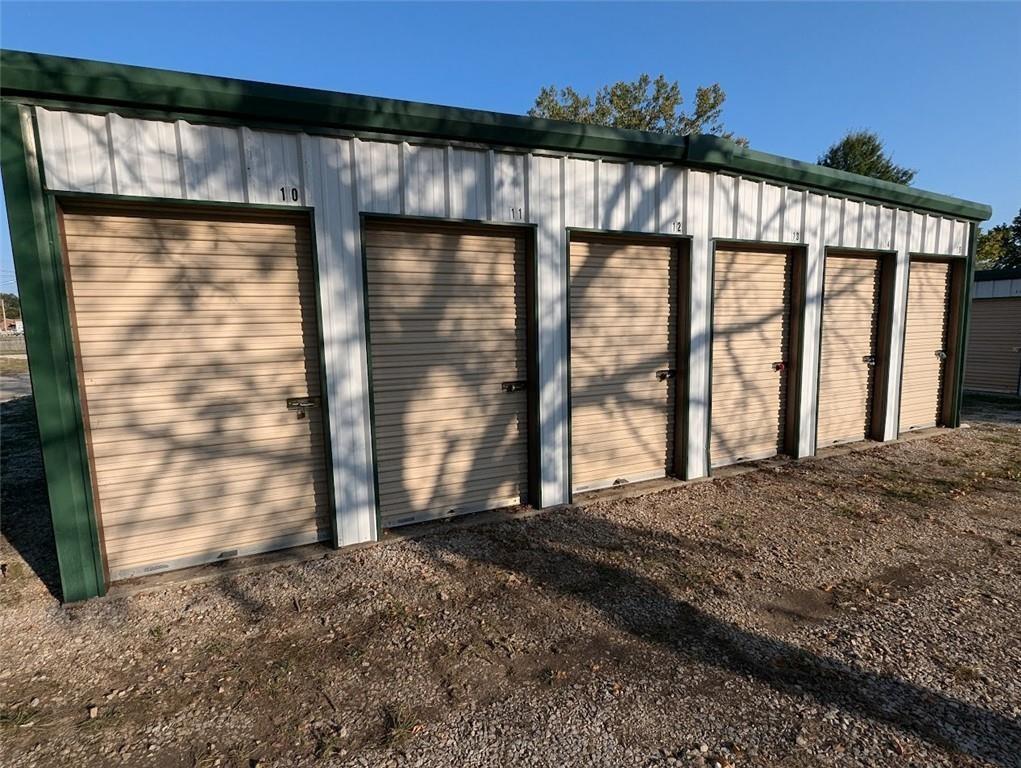 204 W 2 Highway Property Photo 3