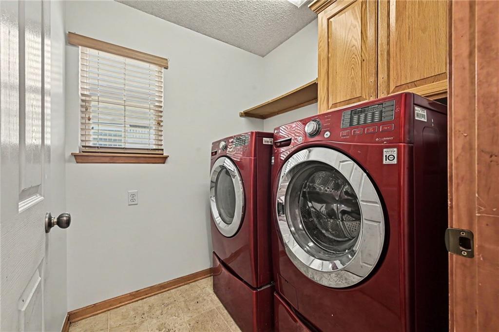 4006 N 108th Court Property Photo 25