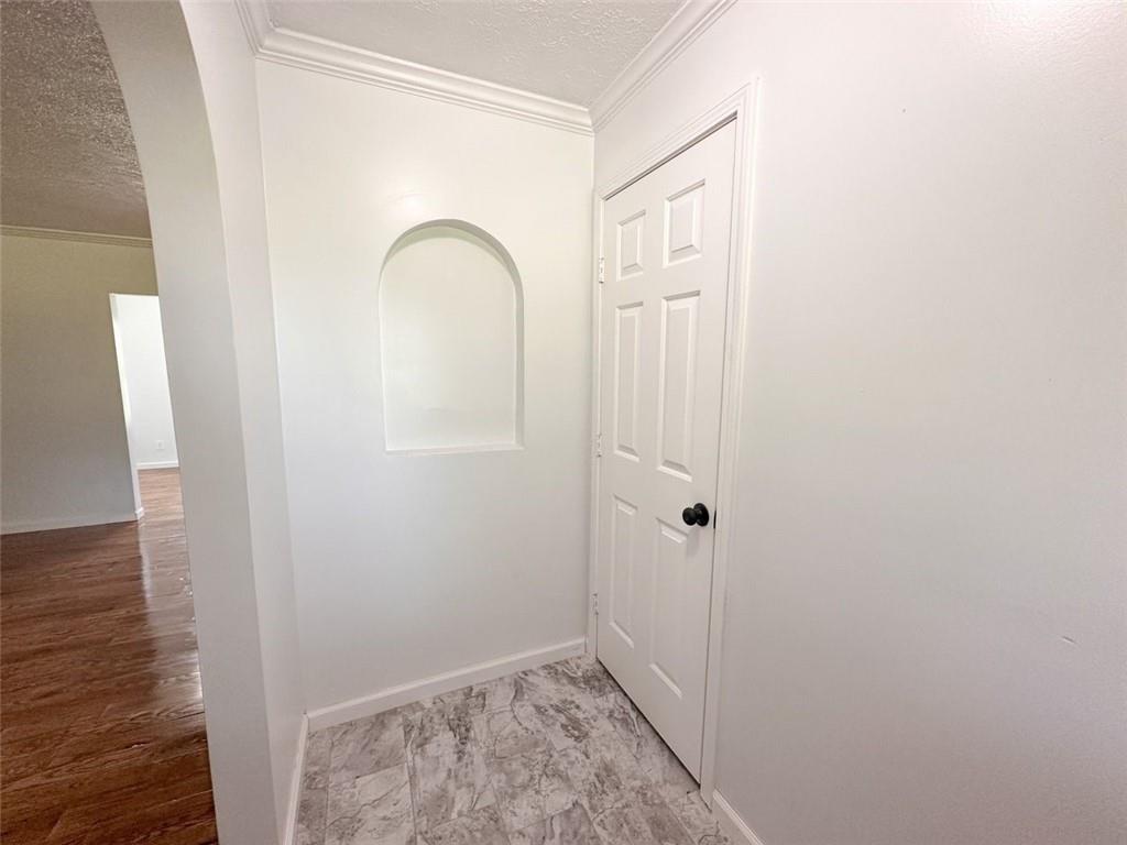 120 Nw W Highway Property Photo 13