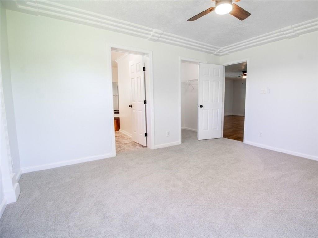 120 Nw W Highway Property Photo 23