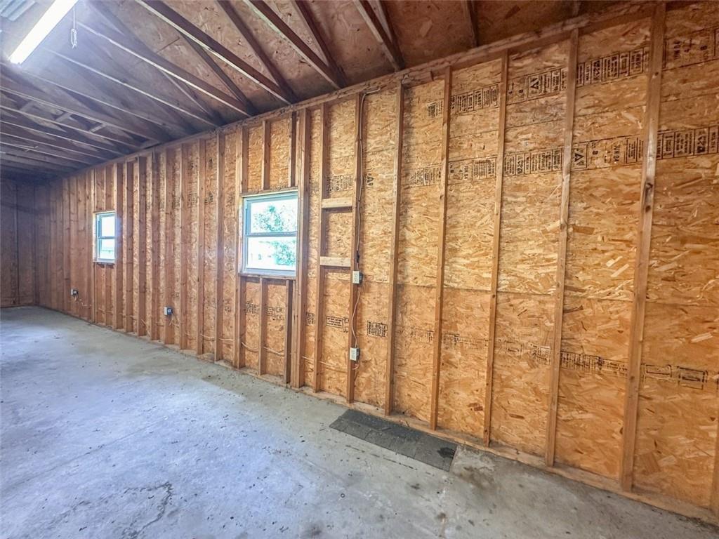 120 Nw W Highway Property Photo 40