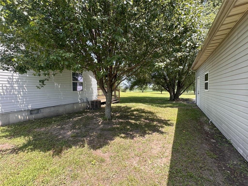 120 Nw W Highway Property Photo 55