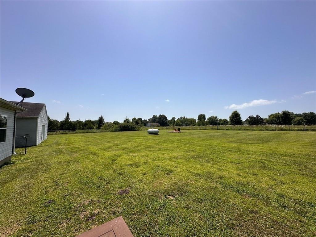 120 Nw W Highway Property Photo 56
