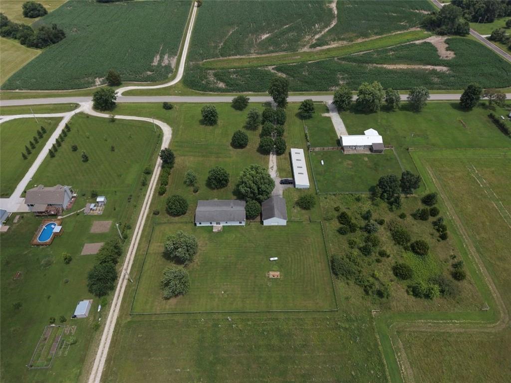 120 Nw W Highway Property Photo 63