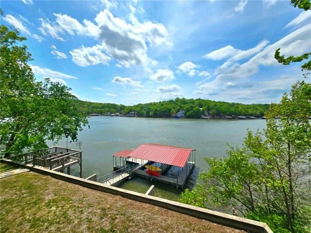 594 Redbud Ln Lane Property Photo 2
