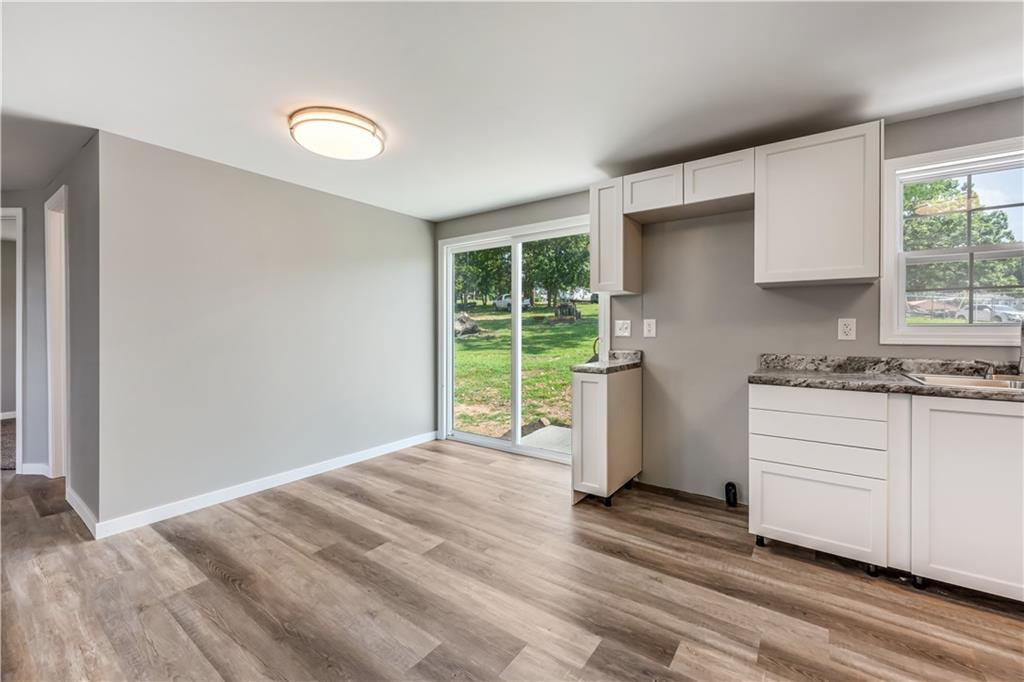 26657 Waterview Drive Property Photo 4