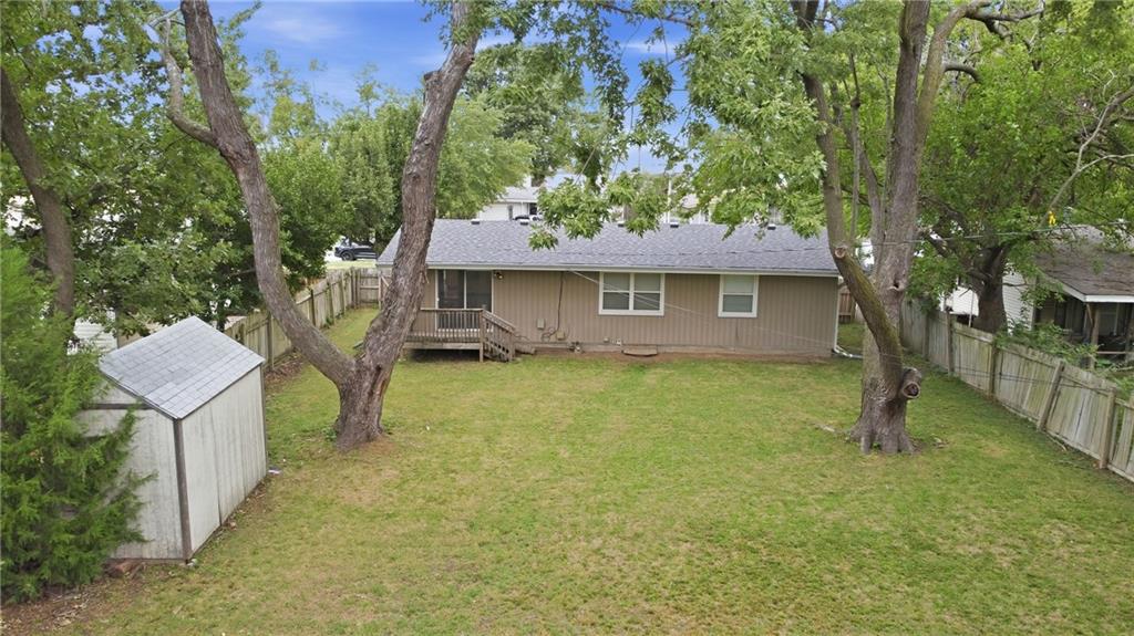 11917 W 91st Terrace Property Photo 3
