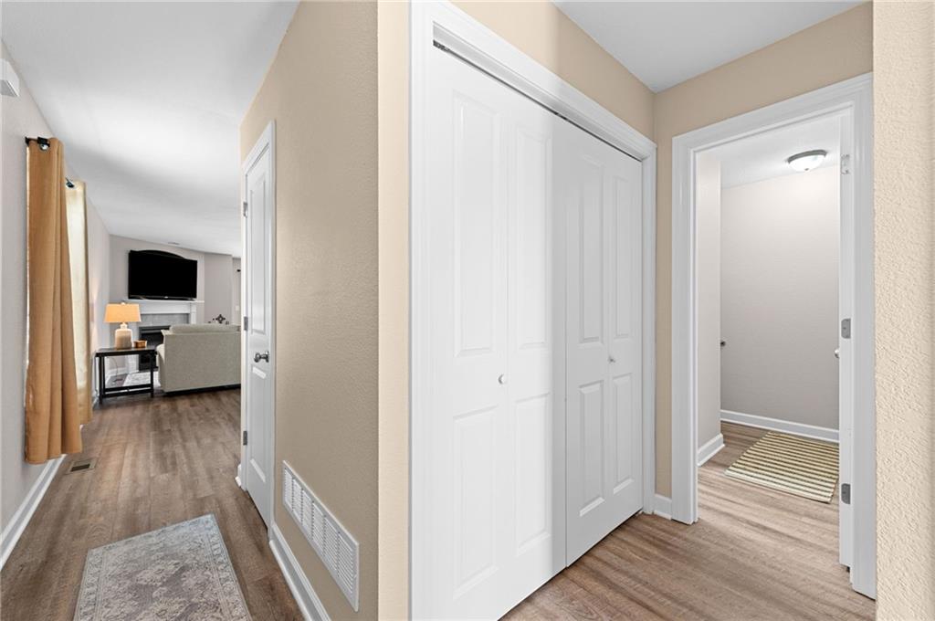 10542 Clubhouse Drive Property Photo 6