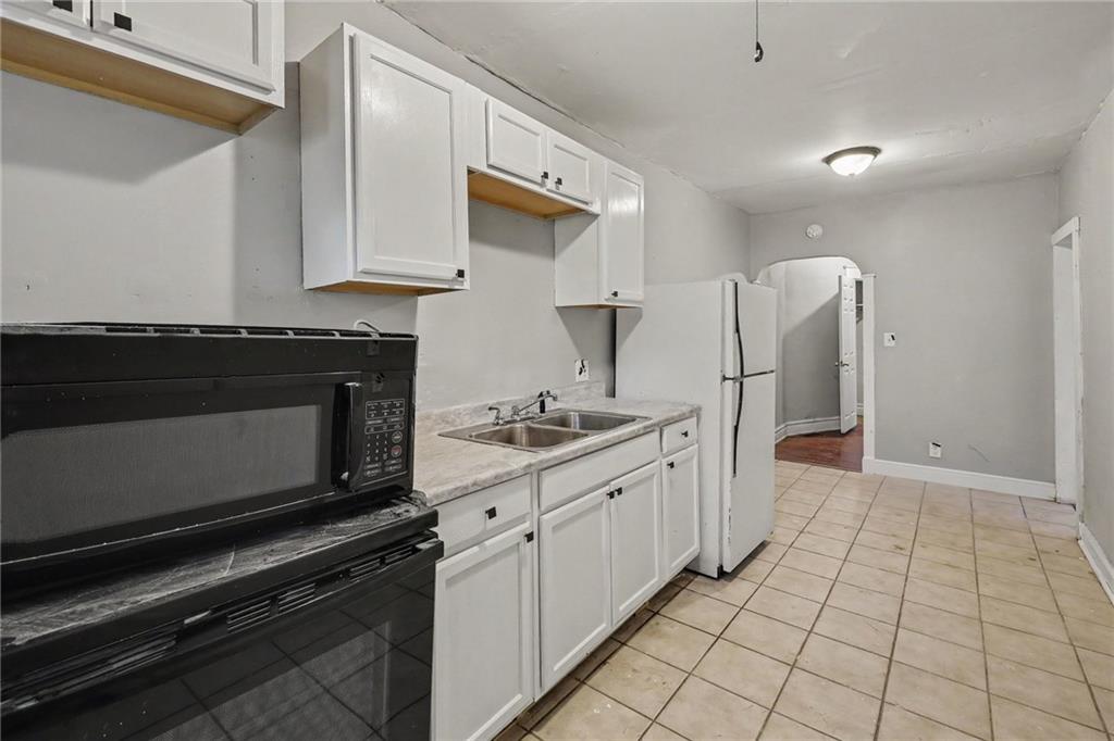 3214 E 11th Street Property Photo 11