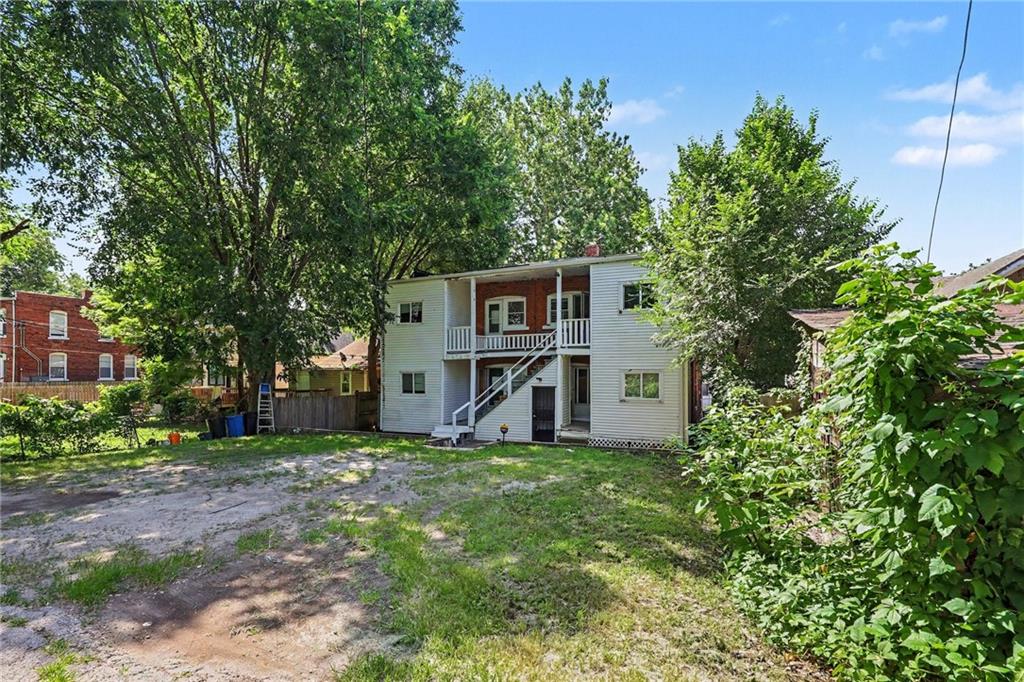 3214 E 11th Street Property Photo 19