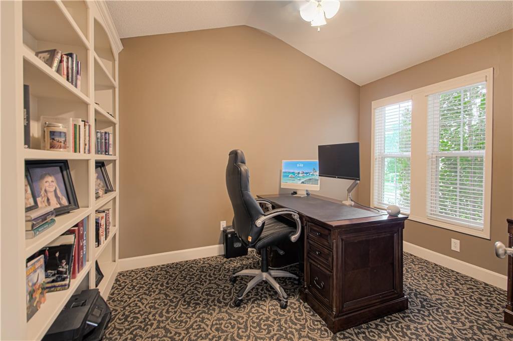 24301 W 80th Place Property Photo 19
