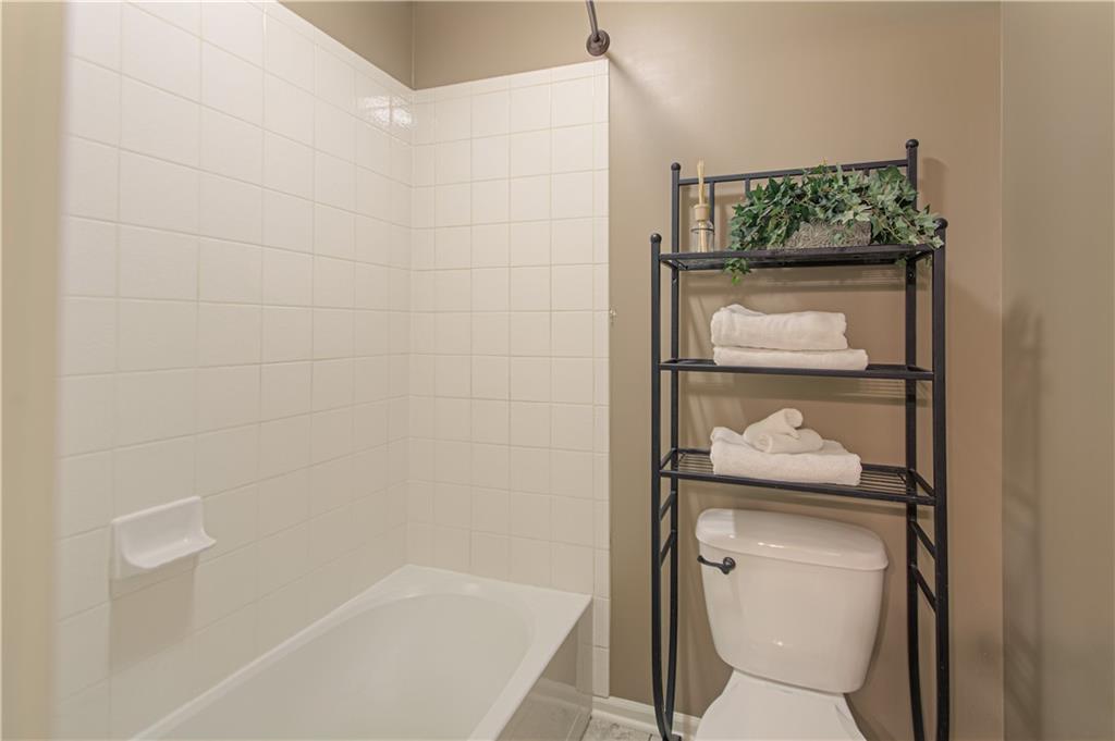 24301 W 80th Place Property Photo 33