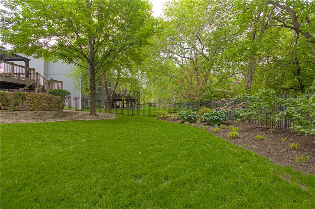 24301 W 80th Place Property Photo 53