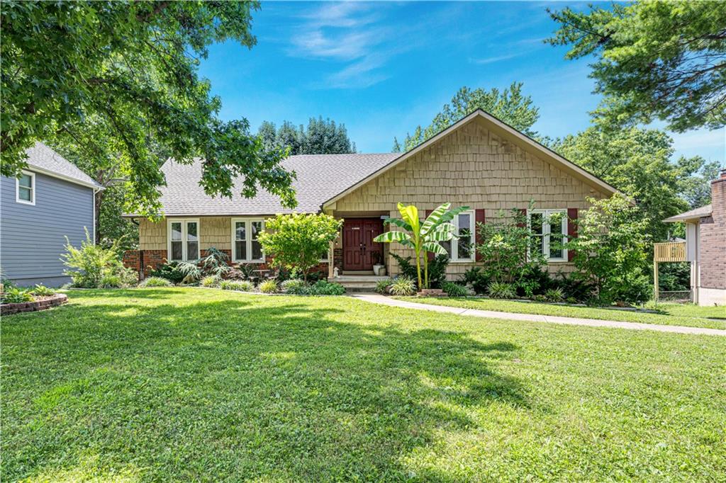 10428 Grand Avenue Property Photo 2