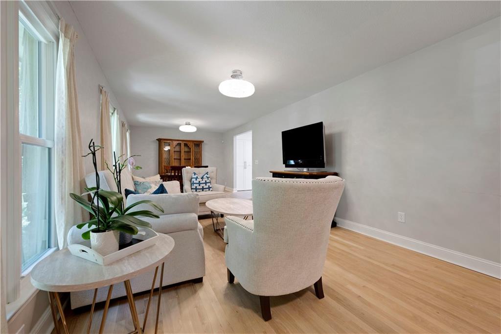 10428 Grand Avenue Property Photo 7