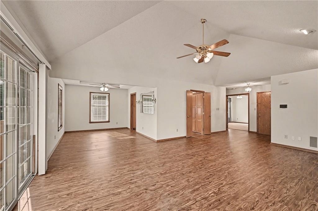 1125 12th Street Property Photo 8