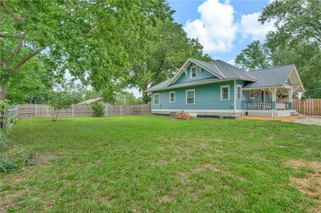 3112 N 155th Street Property Photo 35
