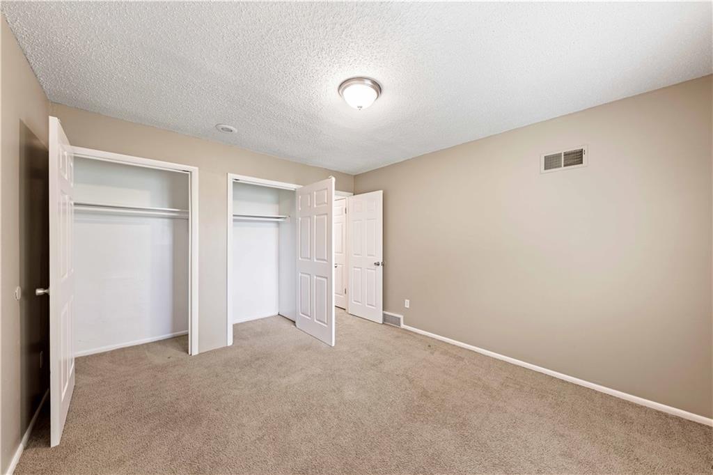8456/8458 Lane Drive Property Photo 12