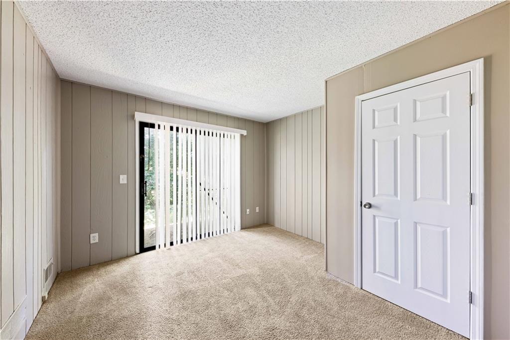 8456/8458 Lane Drive Property Photo 13