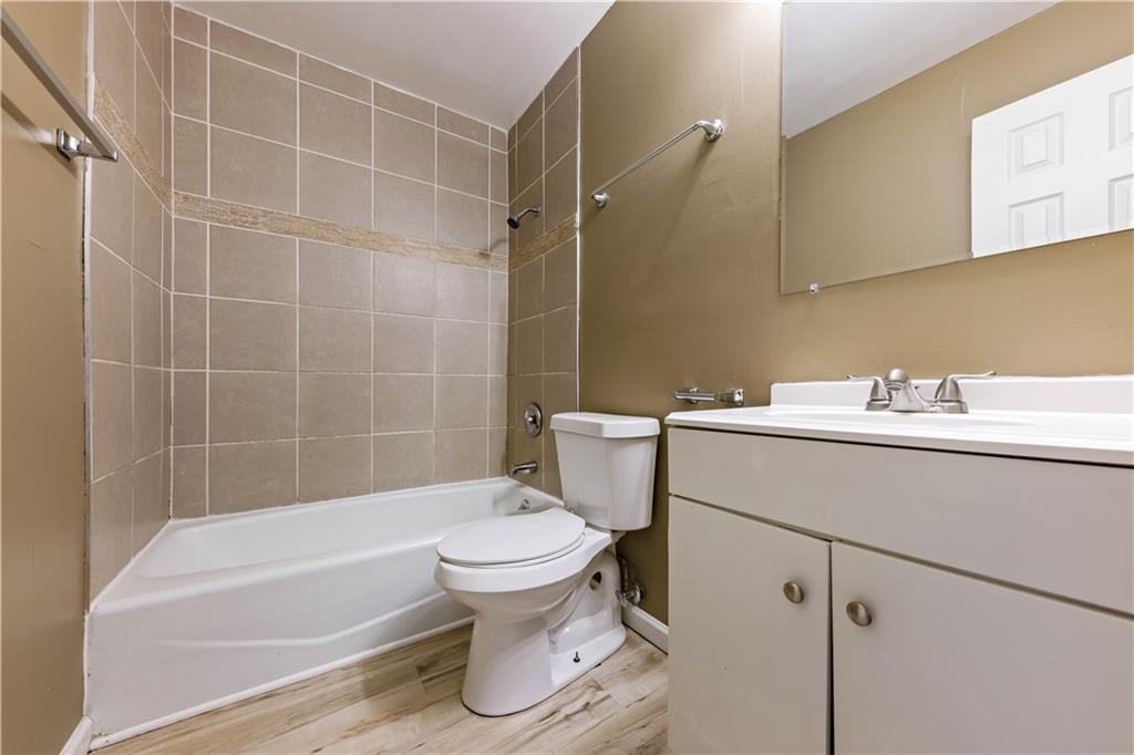 8456/8458 Lane Drive Property Photo 25