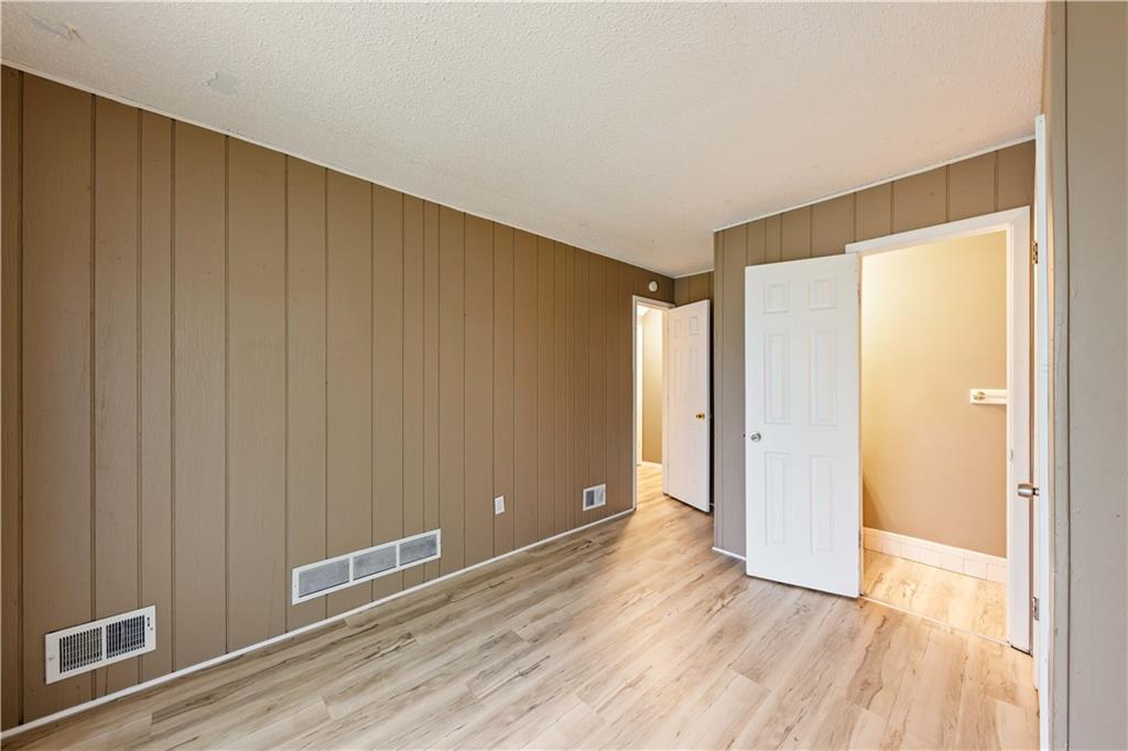 8456/8458 Lane Drive Property Photo 28