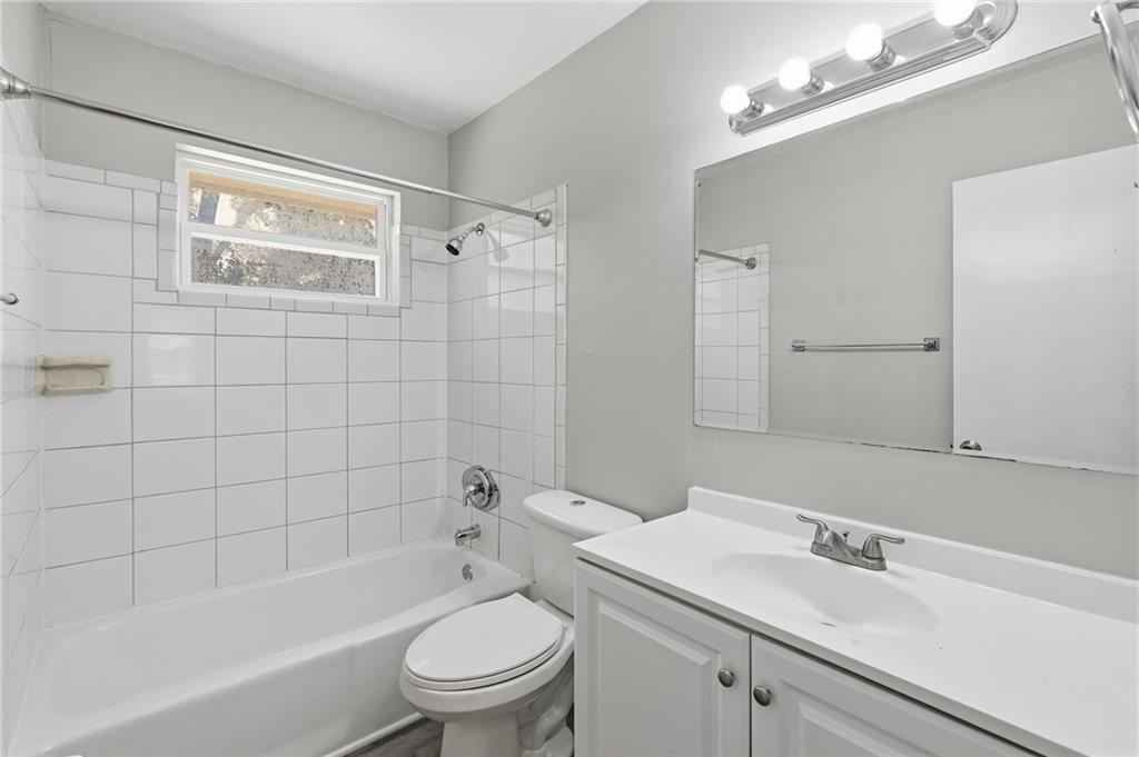 6405 E 140th Terrace Property Photo 34