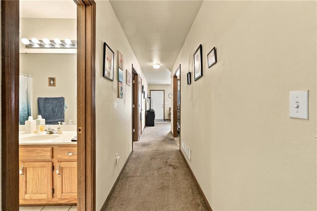 204 & 206 Nw Woodbury Drive Property Photo 13