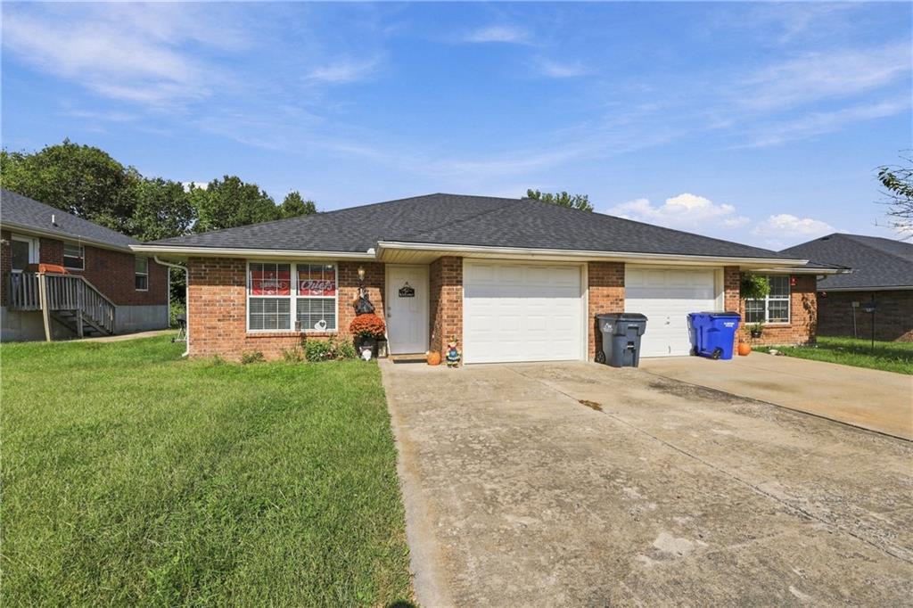 204 & 206 Nw Woodbury Drive Property Photo 16