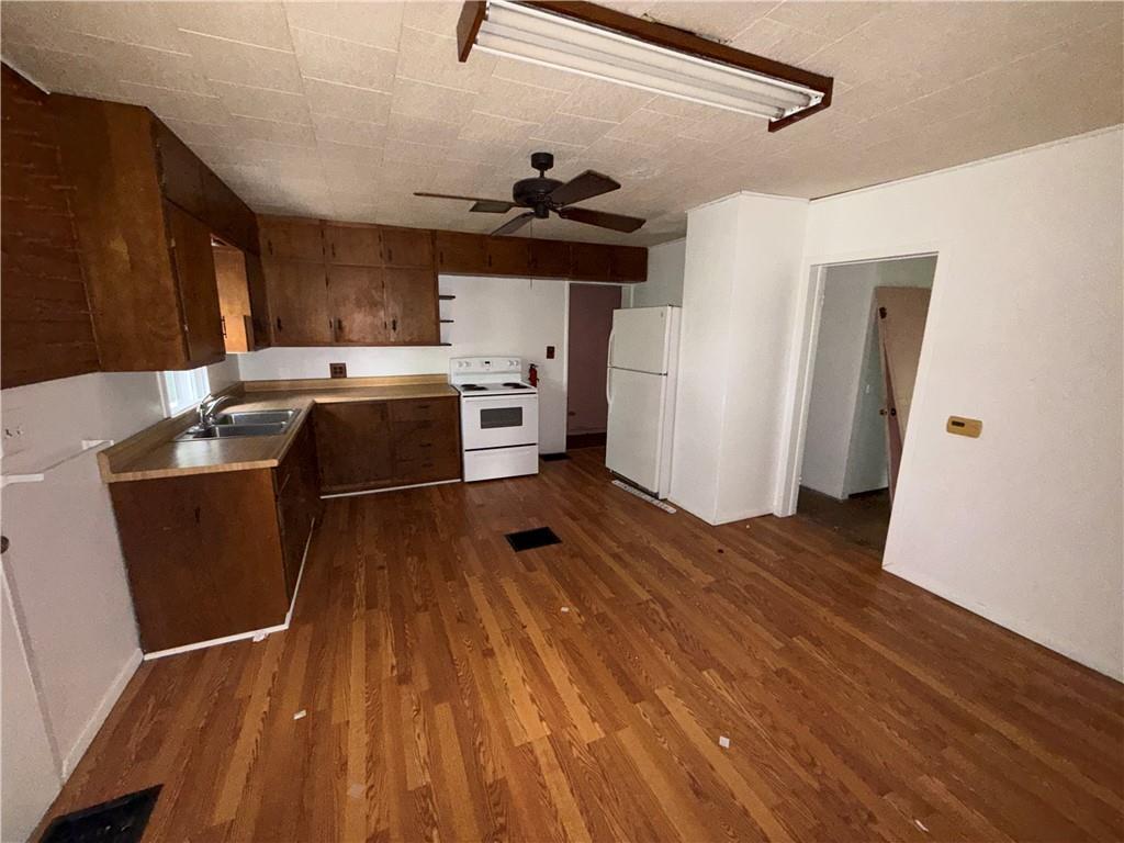 108 Nw Heady Avenue Property Photo 7
