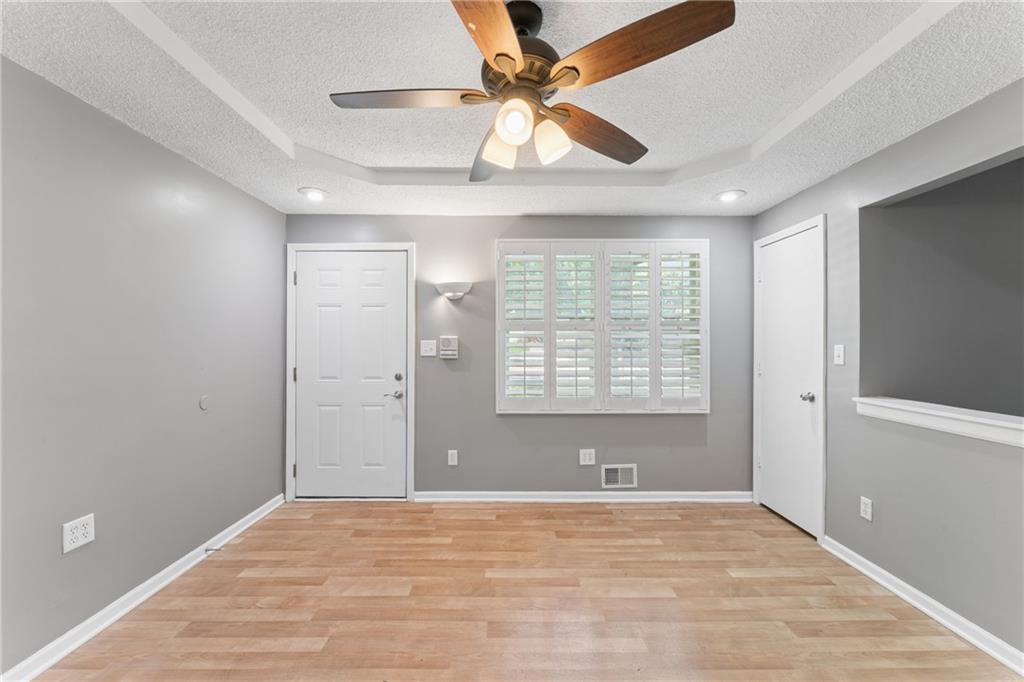 3922 S Harbaugh Drive Property Photo 10