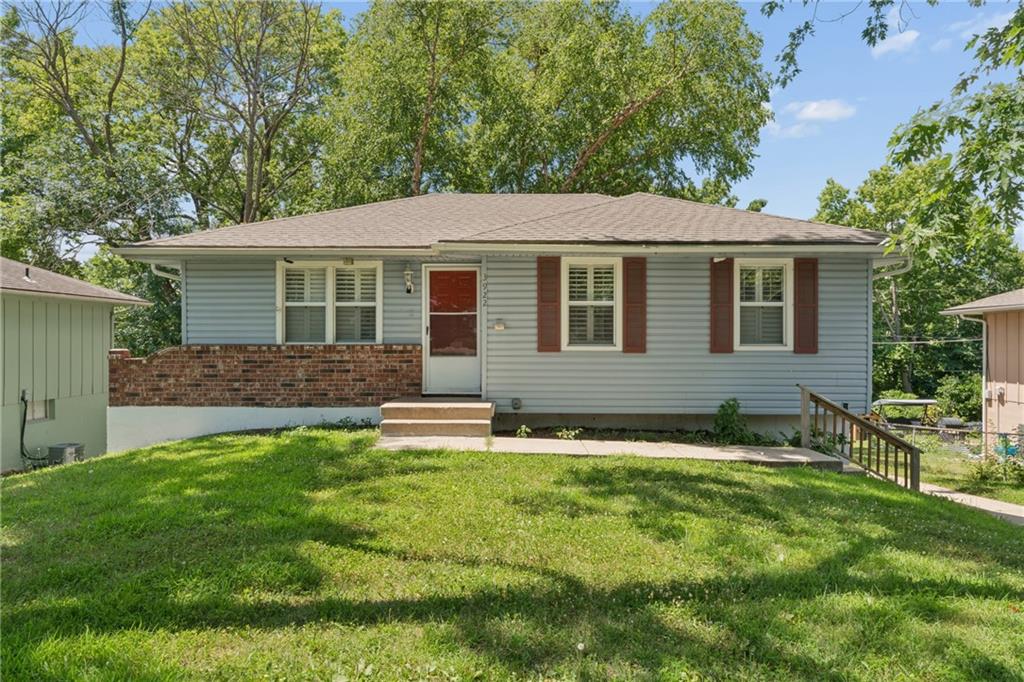 3922 S Harbaugh Drive Property Photo 1