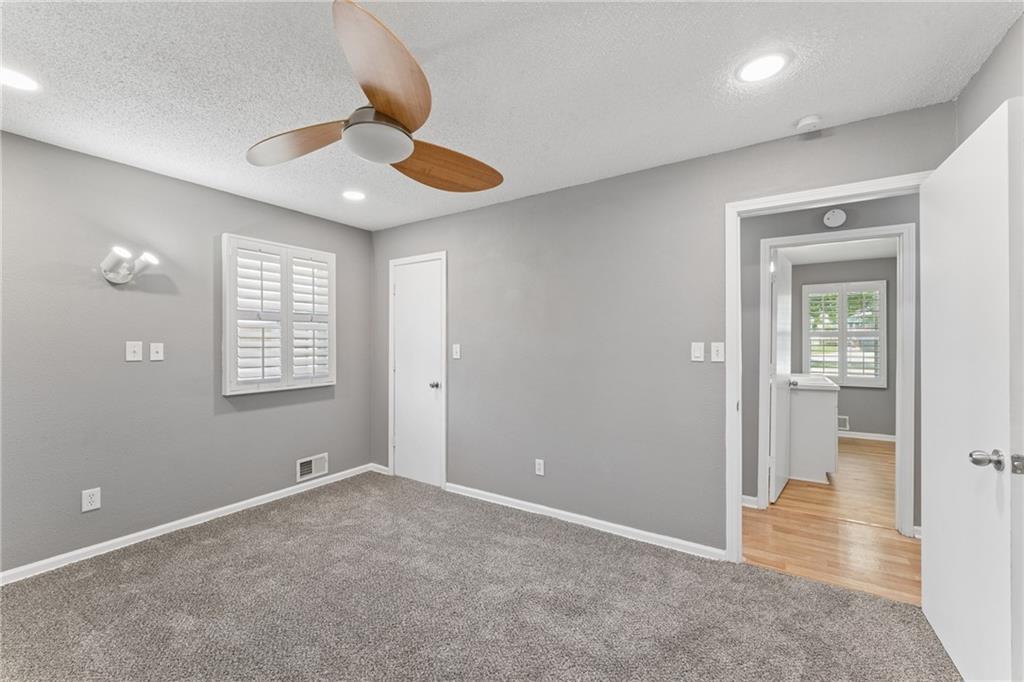 3922 S Harbaugh Drive Property Photo 19