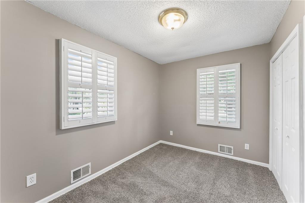 3922 S Harbaugh Drive Property Photo 23
