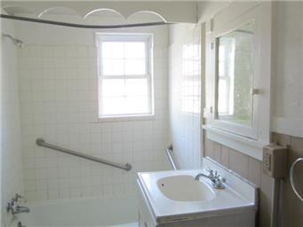203 E Pine Street Property Photo 7
