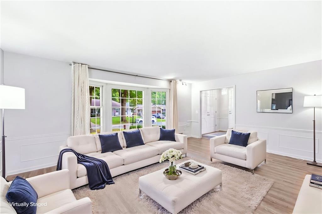 211 W 110th Street Property Photo 4
