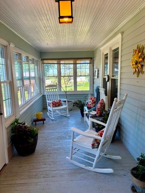 520 Atchison Street Property Photo 4