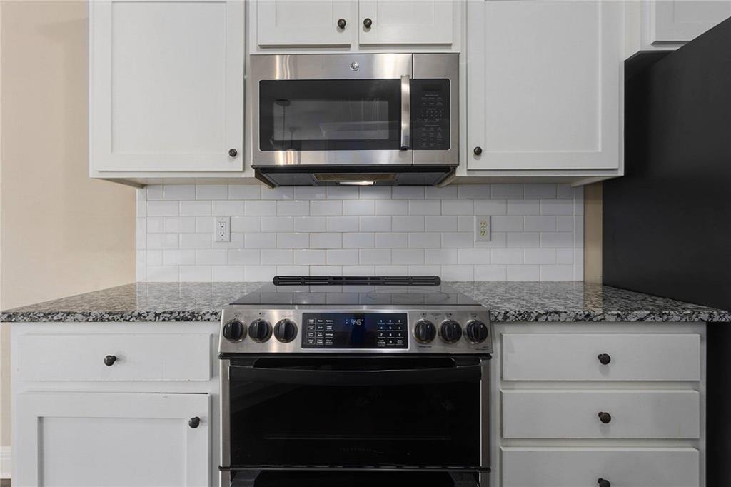 13770 Valleyview Way Property Photo 13