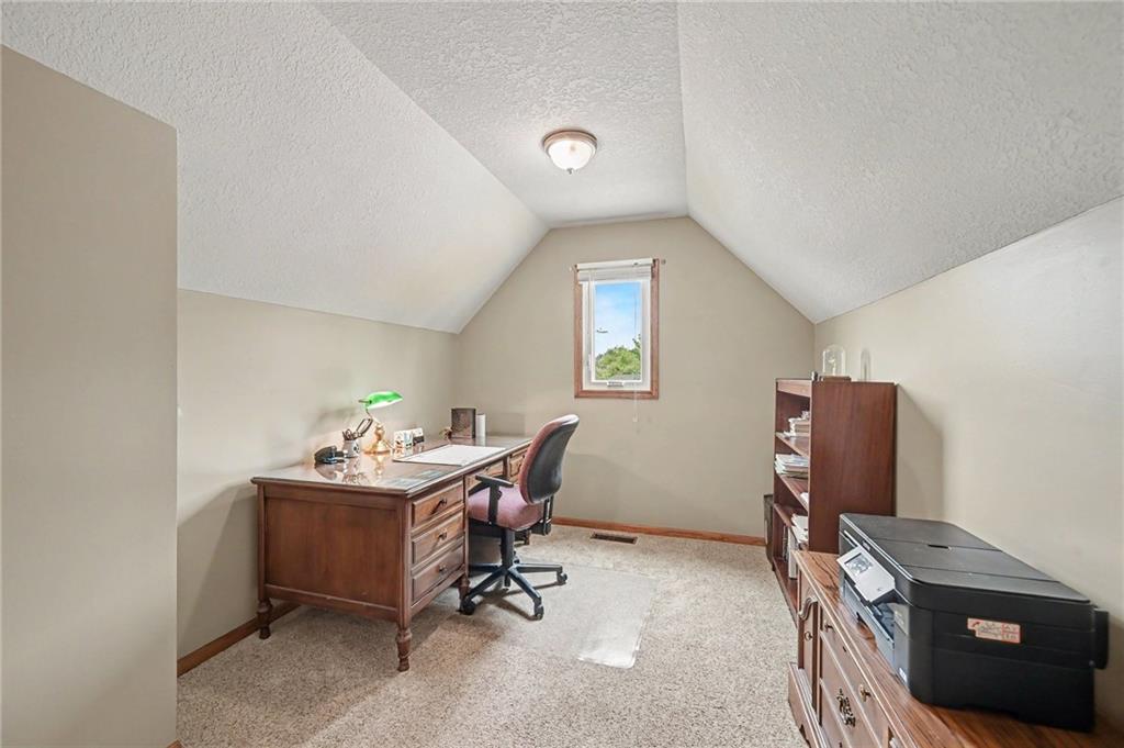 7805 N Rhode Avenue Property Photo 19