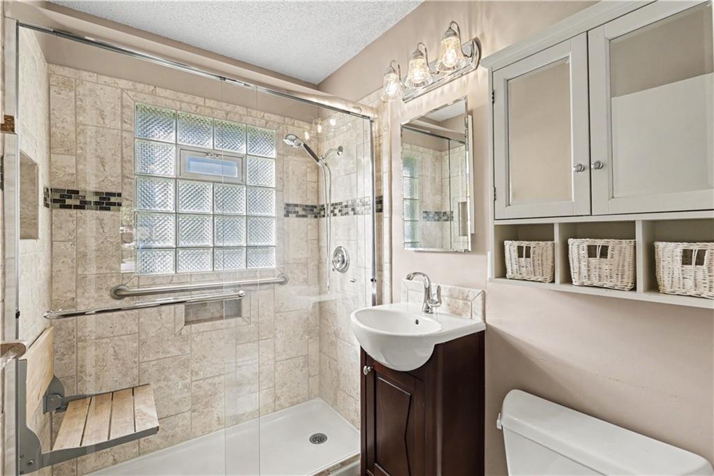 11405 W 70th Street Property Photo 16