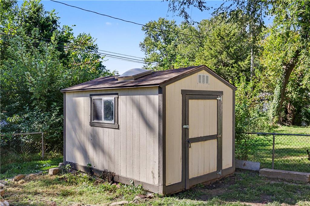 11405 W 70th Street Property Photo 26