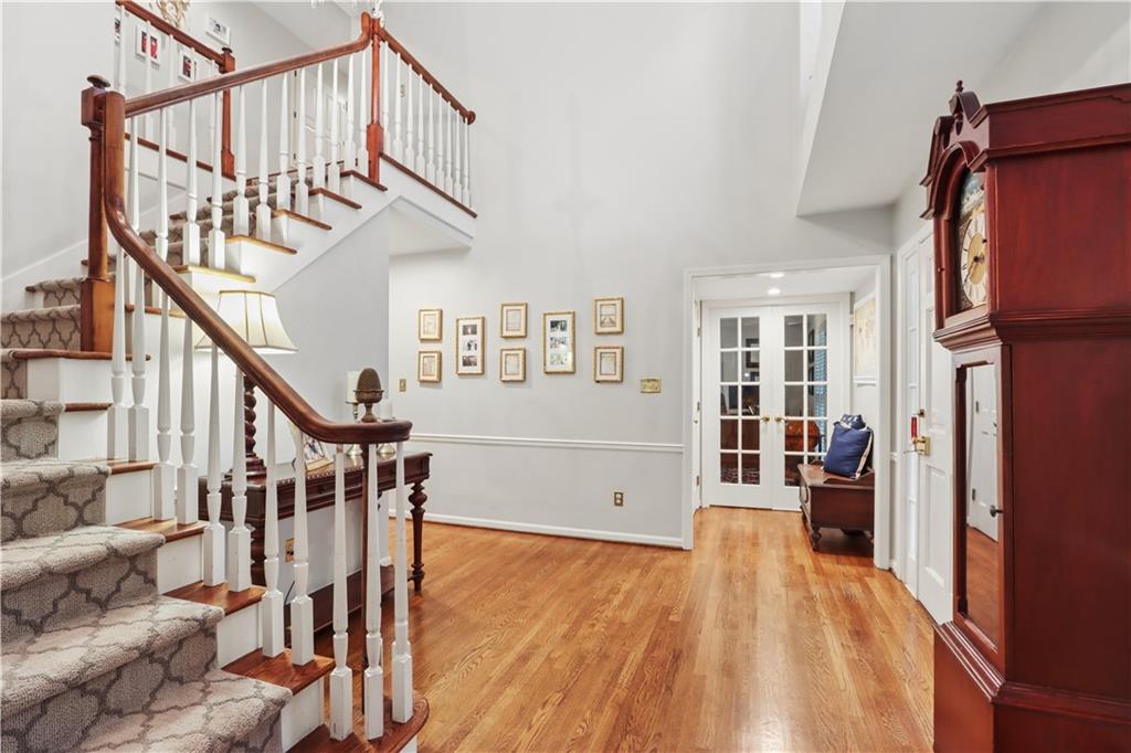 6905 Overhill Road Property Photo 3