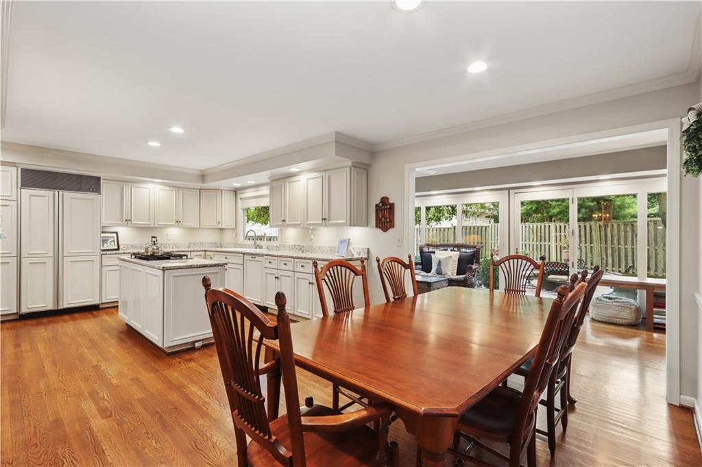 6905 Overhill Road Property Photo 10