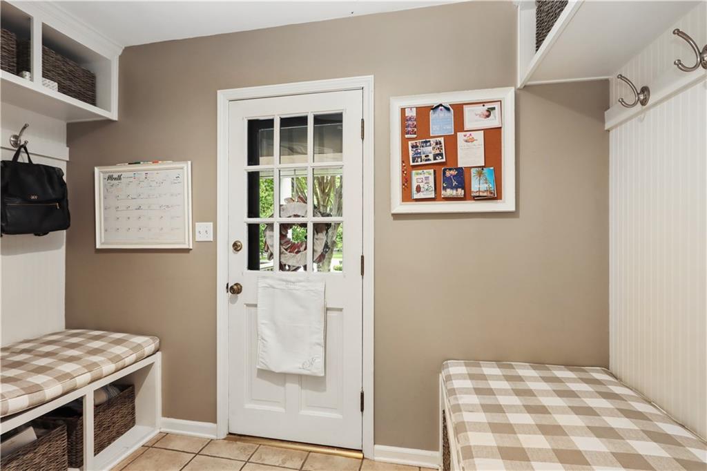 6905 Overhill Road Property Photo 13