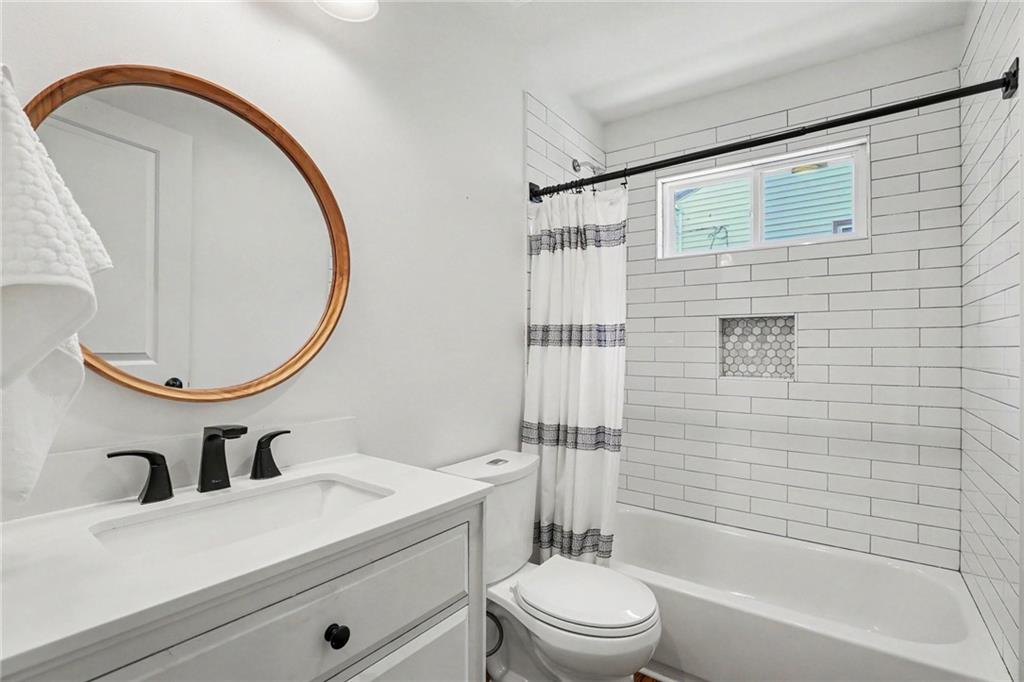 22 W 78th Terrace Property Photo 17