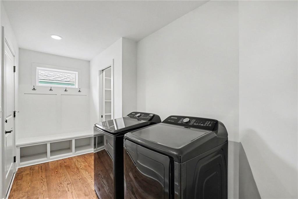 22 W 78th Terrace Property Photo 18
