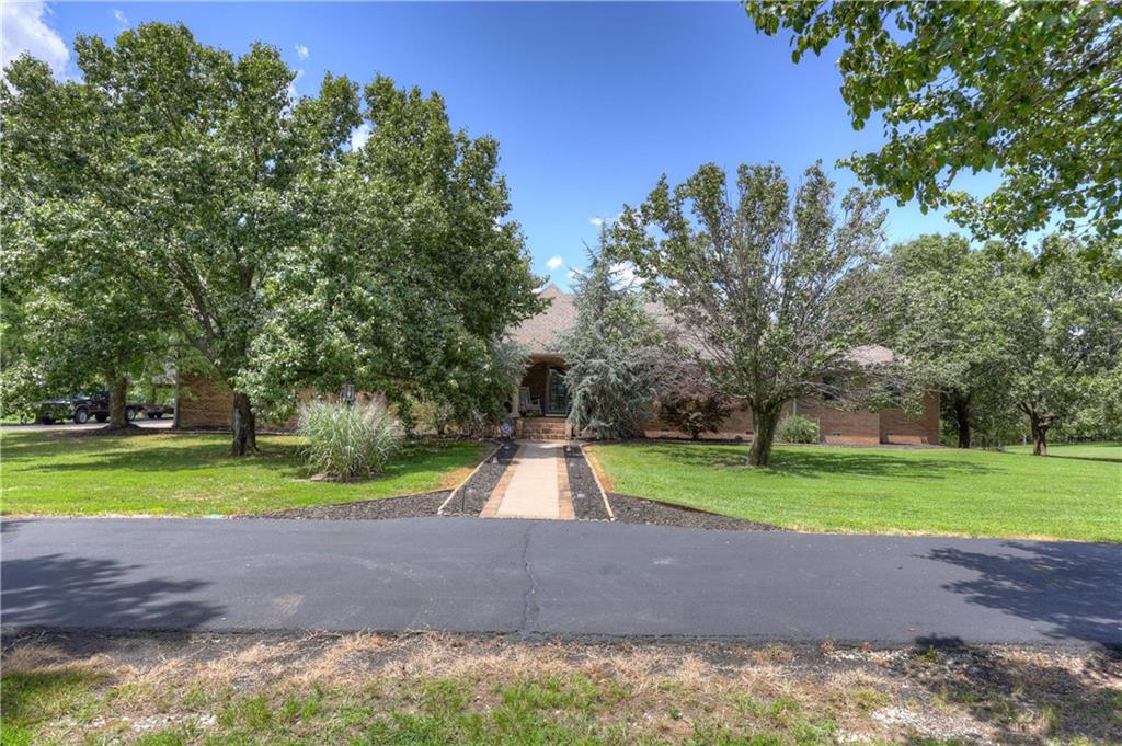 1426 E State Line Road Property Photo 1