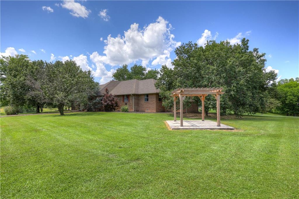 1426 E State Line Road Property Photo 4