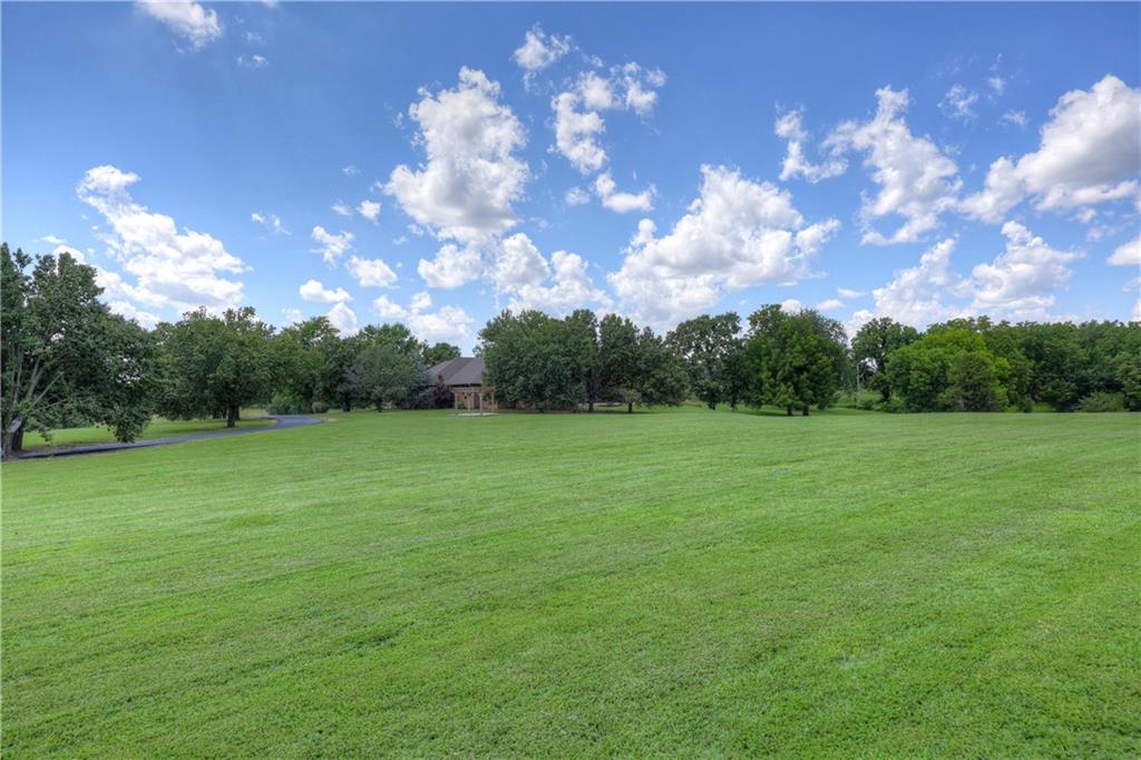1426 E State Line Road Property Photo 9